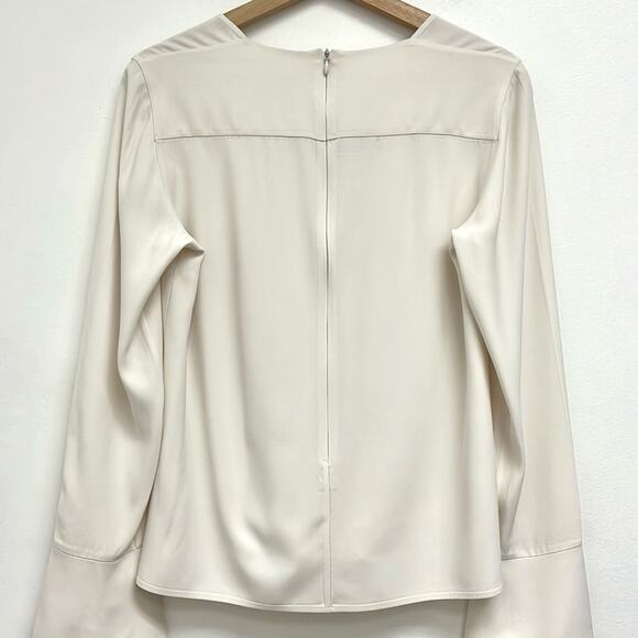 Akris Punto Luxury Minimalist Bell Sleeve Scoop Neck Tailored Career Top US8 - Picture 9 of 13